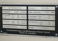 Typenschild des TurboGen-Satzes Typenschild des TurboGen-Satzes